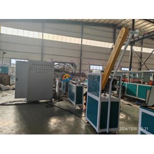 Durable PVC Soft Pipe Extrusion Machine With Terylene Fibre Network For High