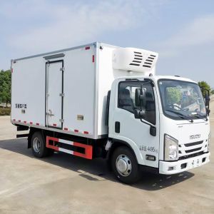 Jiangxi Isuzu EC5 Refrigerated Truck with 1-10T Load Capacity 4.2-meter Cold