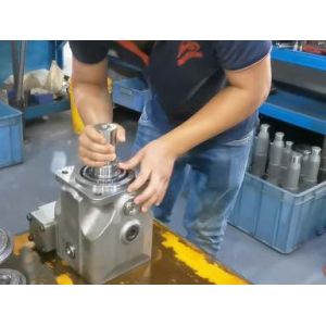 EATON VICKERS PVH57 PVH74 Hydraulic Piston Pump PVH057R01AA50E252004001AE1AE010A