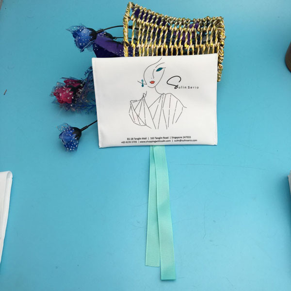 Wear Resistant White Velvet Pouch , Customized Locked Fabric Jewelry Pouch