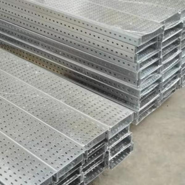 Steel Cable Tray for Heavy Duty Applications Powder Coated Finish Bend Radius 2-9m