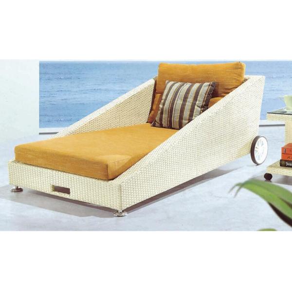 2 wheels waterproof fabric rattan sun lounger / daybed/ sunbed ---YS6000