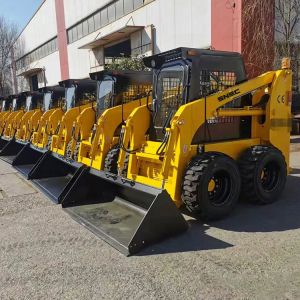 50HP 700kg Track Wheel Mini Skid Steer Loader Machine With Attachments