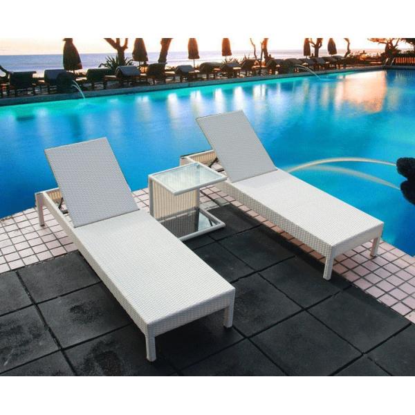 Outdoor garden wicker furniture sunbed PE Rattan beach chair Chaise lounge chair