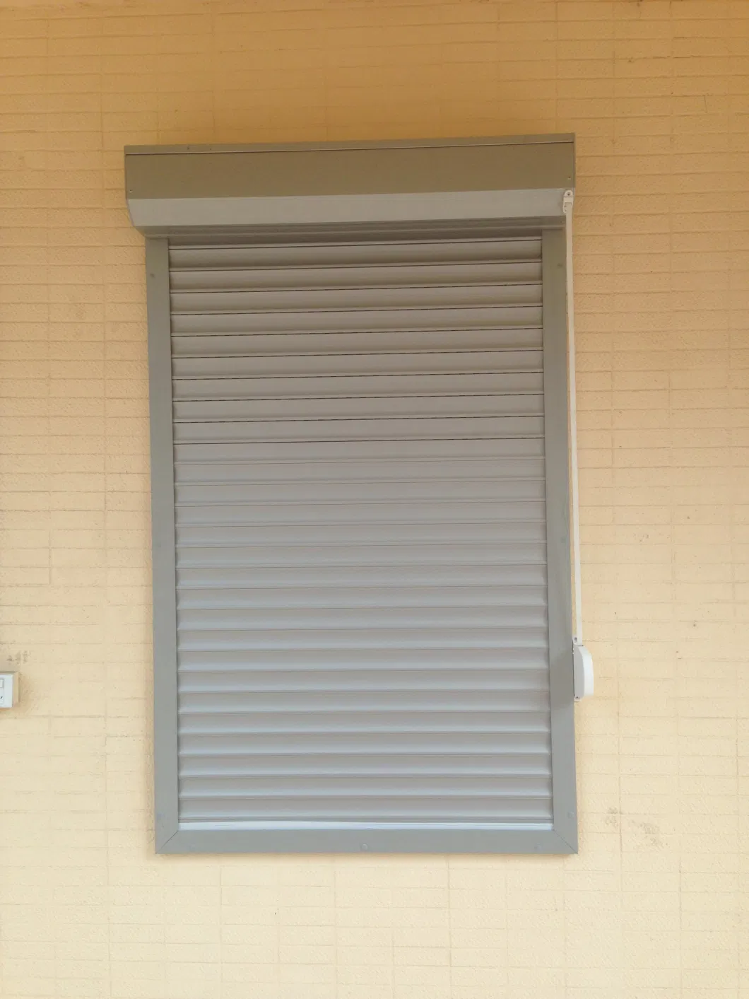 55mm Anti Cyclonic Aluminum Roller / Windproof Wind Resistance Rolling Shutter Window