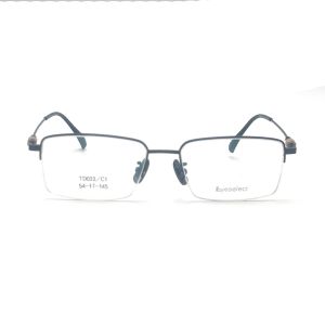China TD033 Rectangle eye shape titanium frame engineered with precision on sale