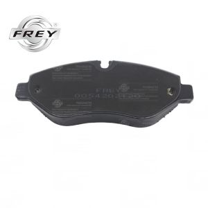 Multipurpose Front Brake Pads 0044208320 Fit Mercedes Benz Sprinter 906