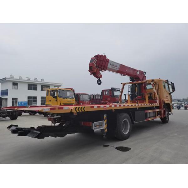 Customized HOWO 4x2 6 Meters Tow Trucks Wrecker Truck With 8 Tons Crane for Car Accidents