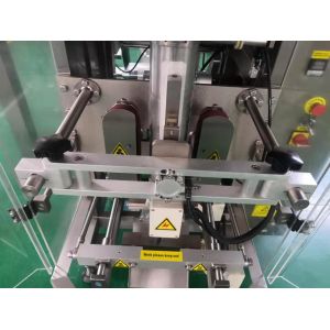 8.4 Ton / Day 2.2KW Automatic Food Packing Machine