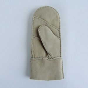 OEM ODM Winter Warm Shearling Sheepskin Lamb Fur Gloves