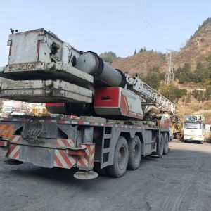 Maximum Lifting Weight 16t XCT80 Zoomlion Construction Machinery Heavy Crane