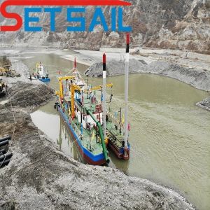 Max. Discharge Distance of 15 Kilometer Customized Cutter Suction Mud Dredger