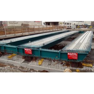 Shear Connectors on Bridge Support