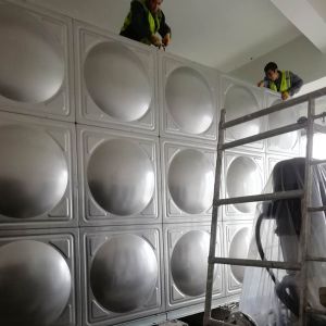 Square Welding Insulated Water Tank Metal Material High Strength Food Grade