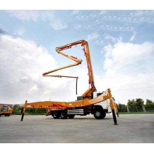 Secondhand Construction Equipment Boom Pump Hb67V for Sale