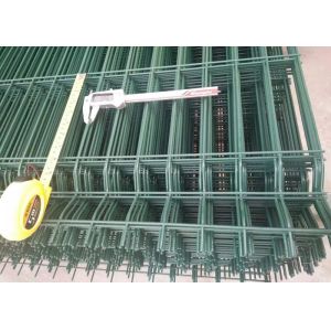 4 . 5 mm PVC Coated Wire Fence Panels , Dark Green Outdoor Fence Metal Fence