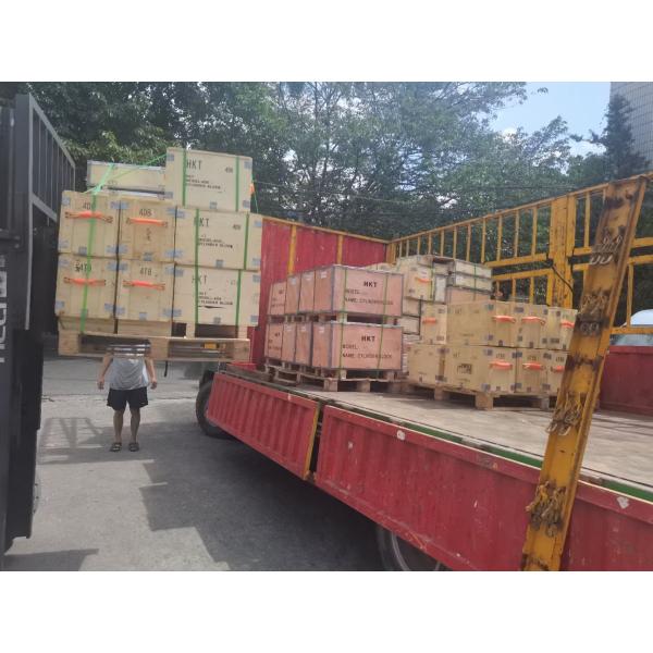 4D95 - 6P Oil Cooler Cover Spare Parts For Excavator Engine