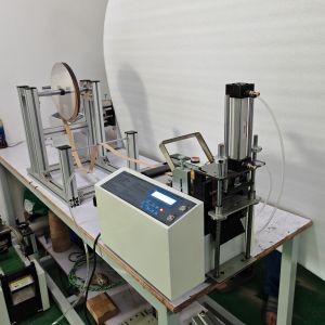 RS-CX100 Automatic Webbing Satin Ribbon Cutting Machine With Pinked Zigzag