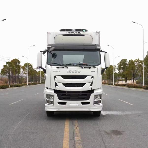 Customized ISUZU 6x4 6.8M Refrigerator Trucks Freeze Van Refrigerator Truck Wagon for Sales