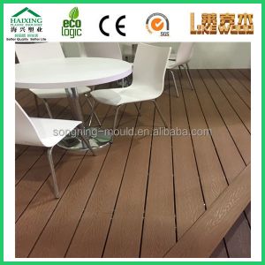 Removable Wood Plastic Composite Flooring Covering with Anti-UV and Brushing