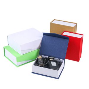 China Recyclable Rectangle Packaging Magnetic Gift Box With Custom Printing on sale