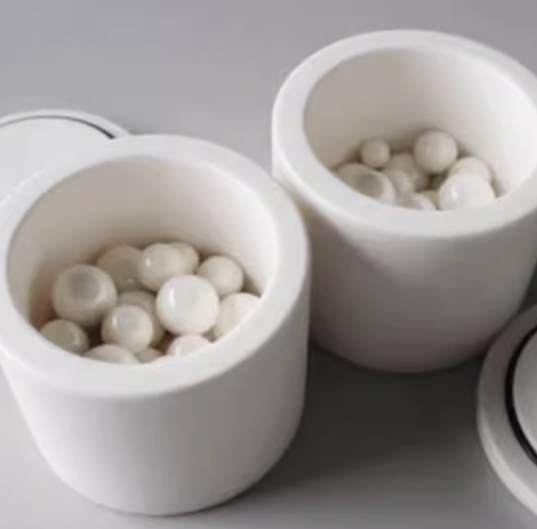 Zirconia ball milling jars for laboratory use, custom made 95 zirconium beads