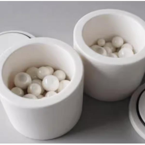 Zirconia ball milling jars for laboratory use, custom made 95 zirconium beads