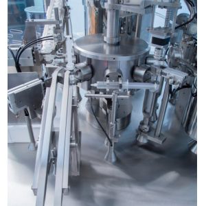 High Precision Plastic Syringe Pre Filled Filling Machine Efficient Automated