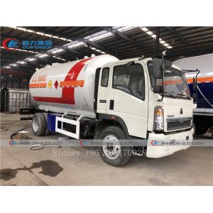 China HOWO 4X2 LHD 15000 Liters LPG Gas Truck With Dispenser on sale