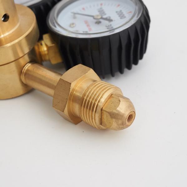 Secure Carbon Dioxide Welding Regulator with Safety Structure and Voltage Regulation