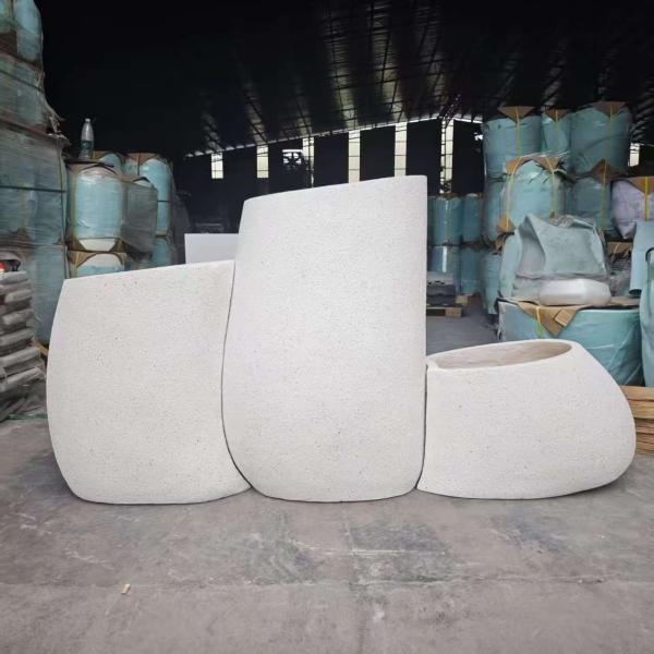 Stylish Extra Large White Irregular Curved Flowing Outlines Round Fiber Clay Planter