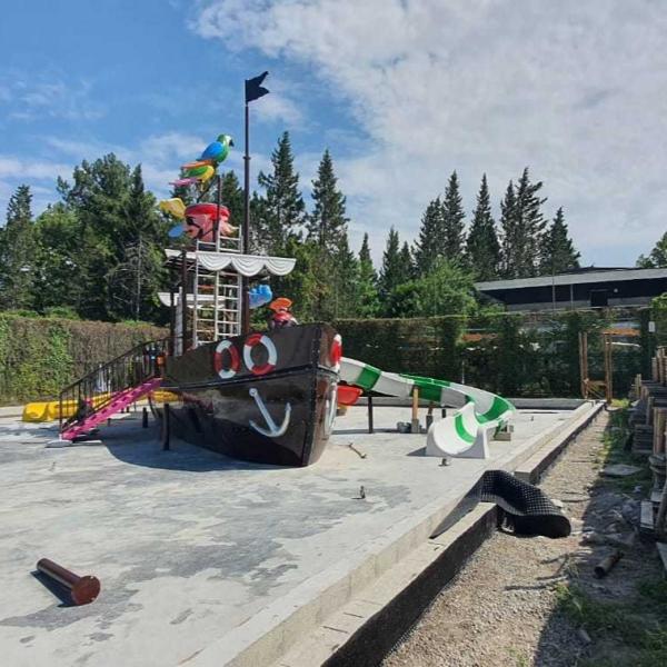 Buy Customzied Fiberglass Vison Boat Waterparks Slide Park Equipment Factory at wholesale prices