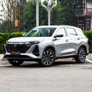 High Speed Fuel Vehicles Changan CS75 Plus Touch Screen and Minimum Grand