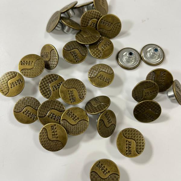 wholesale DIY fancy children Heart-shaped button resin 2 holes shirt trench coat button