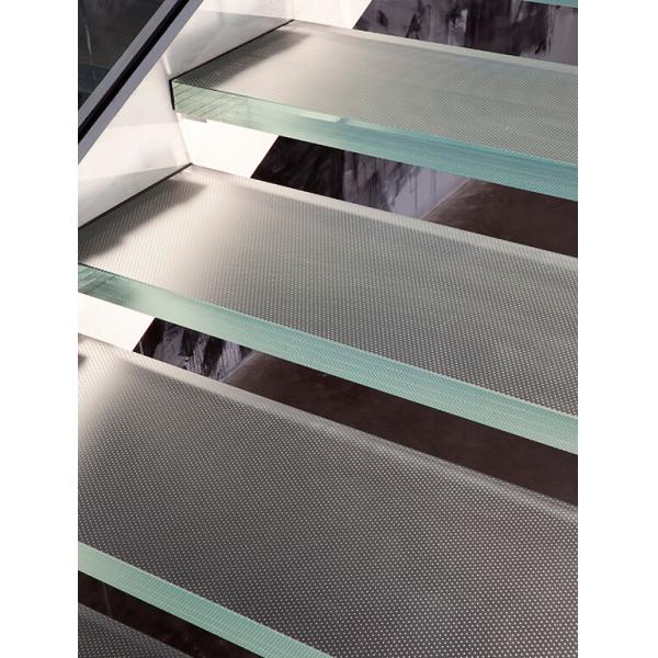 High Quality Anti slip Low Iron Toughened Laminated Glass Customized Size Non-slip Multi Layer Tempered Stairs Glass