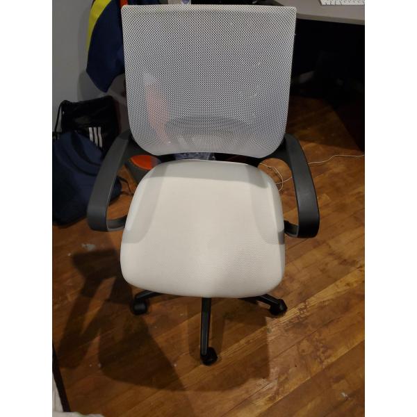 Customize Your Workspace with ALINUNU Grey Mesh Computer Chair ODM and OEM Options