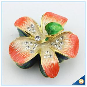 Metal Material Beautiful Flower Shape Crystal Trinket Box SCJ564