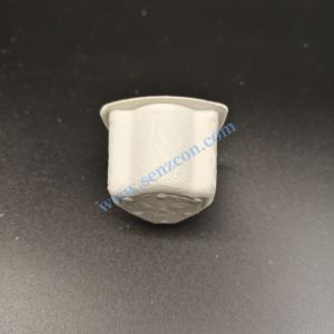 The environmentally friendly pulp - molded protective cover for triangular plugs