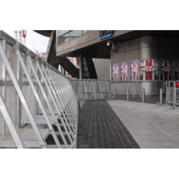 Buy Crowd Security Control Barriers / Folding Silver Mojo Barriers Easy Assemble at wholesale prices