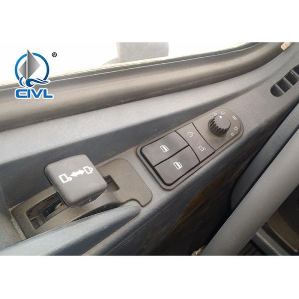 10 TiresTractor Truck SINOTRUK HOWO RHD 6X4 Euro2 380HP Heavy Duty Prime Mover Bule Color