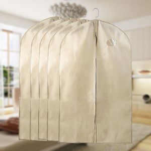 Business Black Quilted 80gsm 60x100cm Non Woven Suit Cover