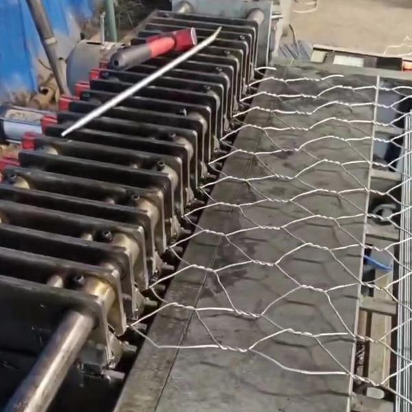 Corrosion Resistant Gabion Retaining Wall For Durable And Versatile Soil Erosion Control And Landslide Prevention