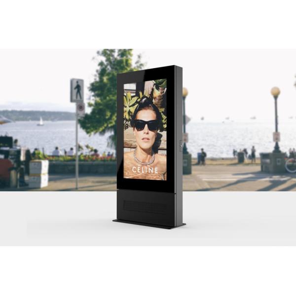 All In One Outdoor Digital Advertising Screens 72 Inch Stainless Steel Structure