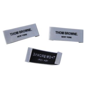 Recyclable Clothing Woven Labels White Black Satin Surface Crochet