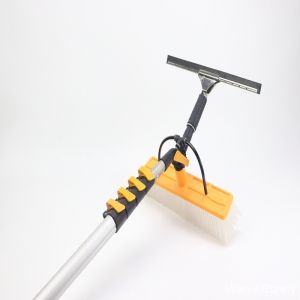 China Customization Cost- Manual Water Spray Brush with 55 Cm Big Head and 10.0 M Carbon Fiber Handle on sale