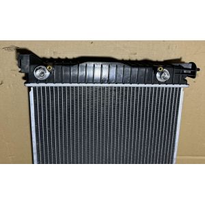 8E0121251L OE NO. Radiator and Water Tank for Audi A4 AT 8E0121251B 1999-2012