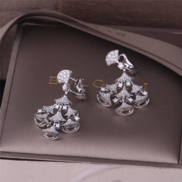 Roma High Jewelry DIVAS' DREAM Earrings in 18K white gold set with 7 Main Diamonds and full pavé diamonds