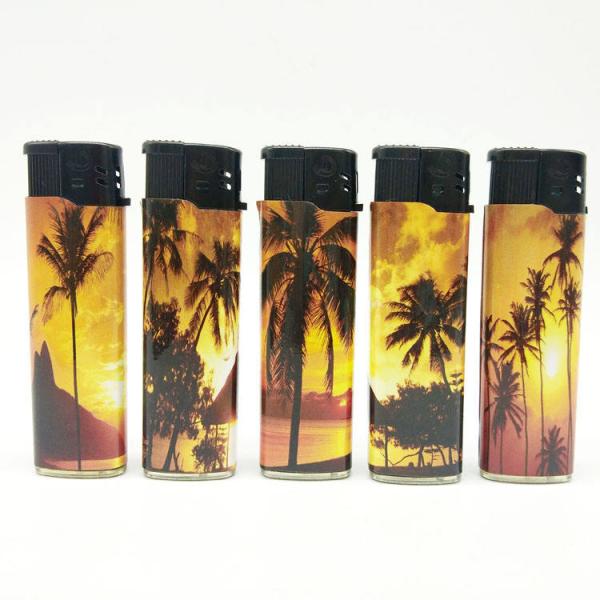 Beautiful Maple Leaf Electric Box with Lighter High Quality Plastic Customerized Cigarette Lighter