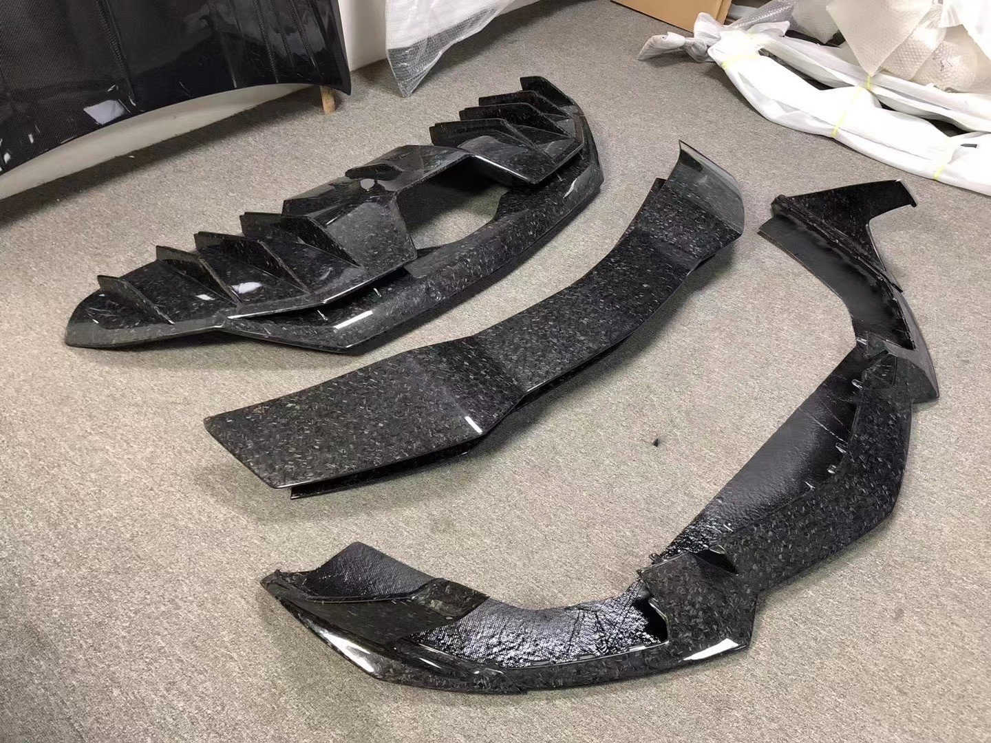 Carbon Fiber Body Kit for Lamborghini LP740S LP740S Upgrade Upgraded MSY Style Front Shovel Diffuser Spoiler Body Kit