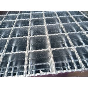 China G303/30/100   600mmx1000mm  Galvanized Serrated  steel  Grating on sale